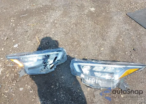 2023 Nissan Versa Sr z USA, uszkodzony, nr VIN 3N1CN8FV4PL870186